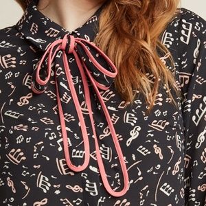 NEW Long Sleeve Music Note Top with Trimmed Tie